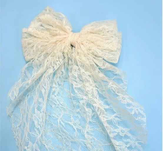 Lace Bow with Hair Clip - off white