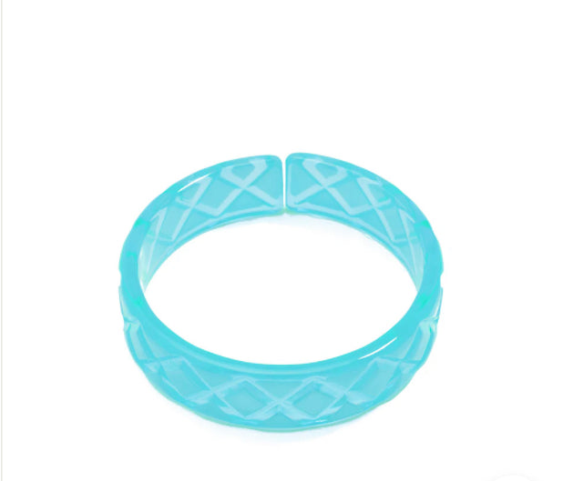 ZENZII - Quilted Resin Bangle
